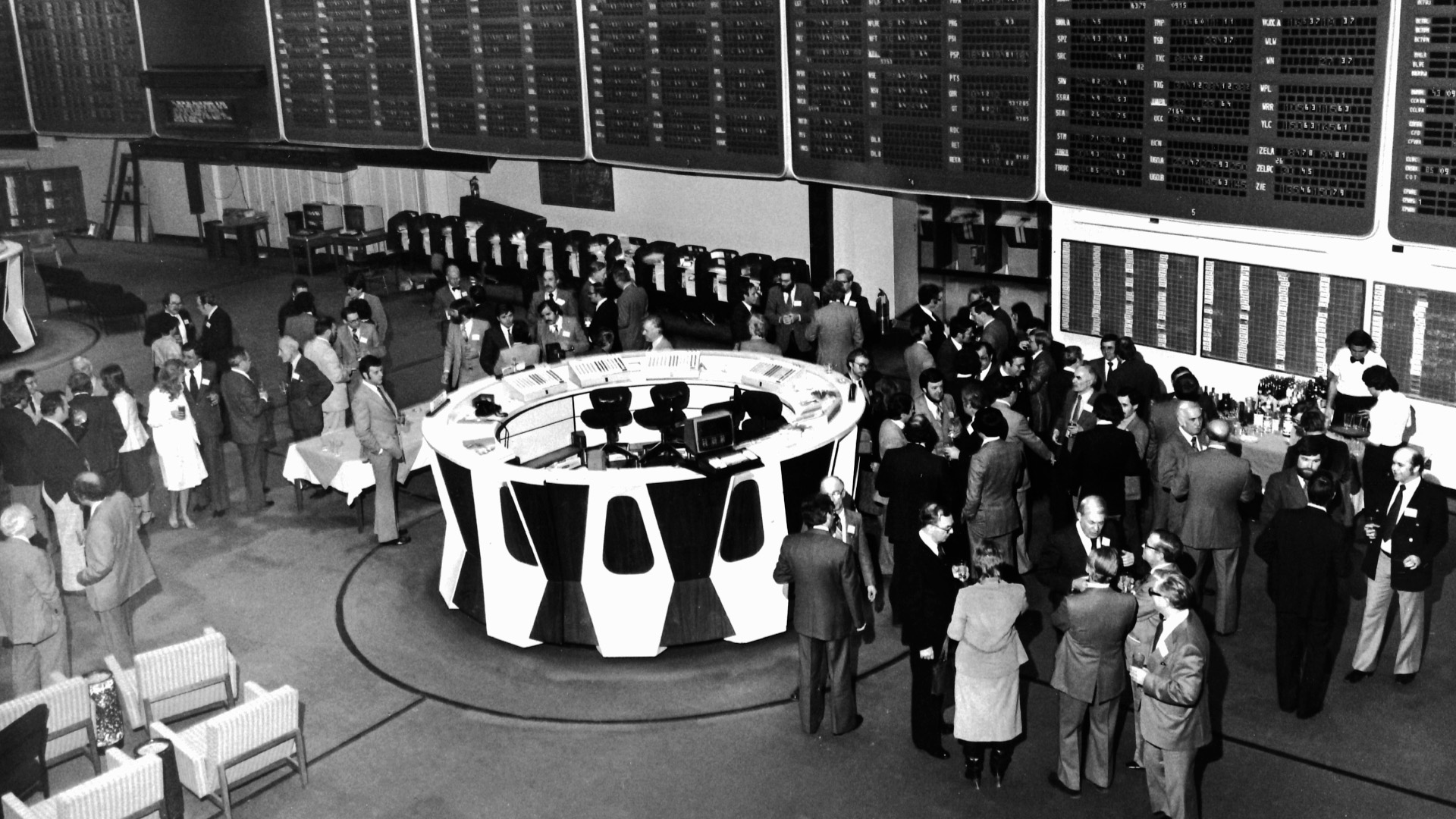 Traders on the Stock Exchange Tower trading floor
